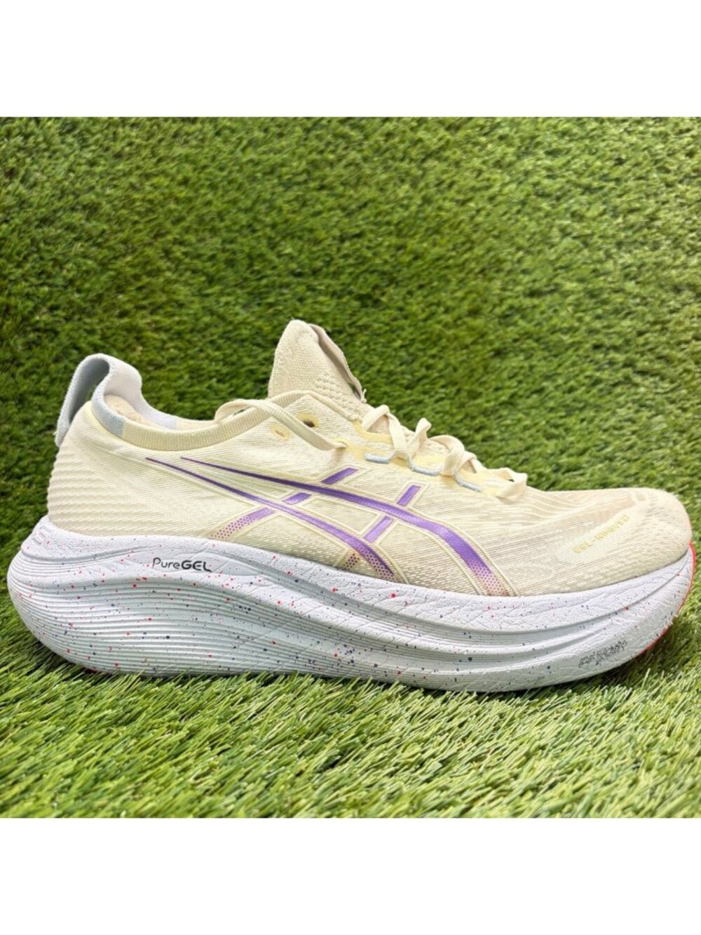 Asics Gel-Nimbus 27 Mens Size 11.5 Cream Purple Athletic Running Shoes Sneakers